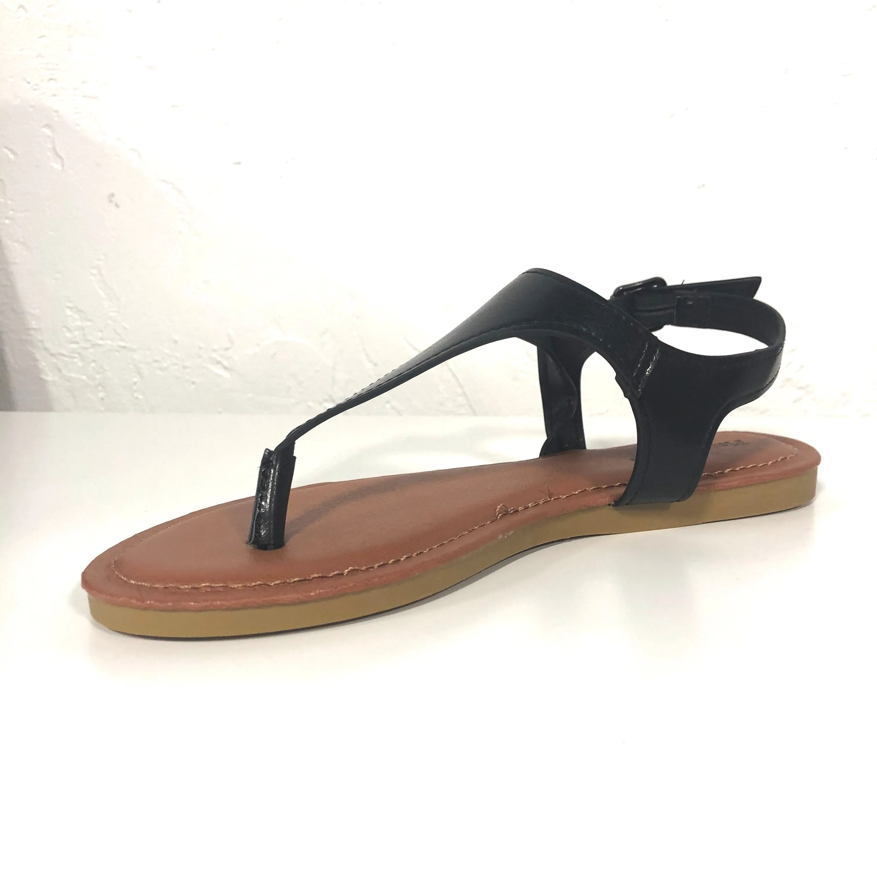 Tami Black Thong Strappy Sandals Flats